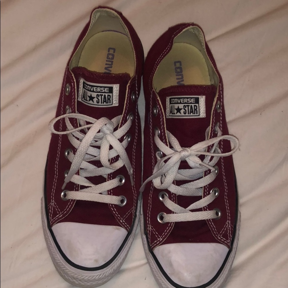maroon converse